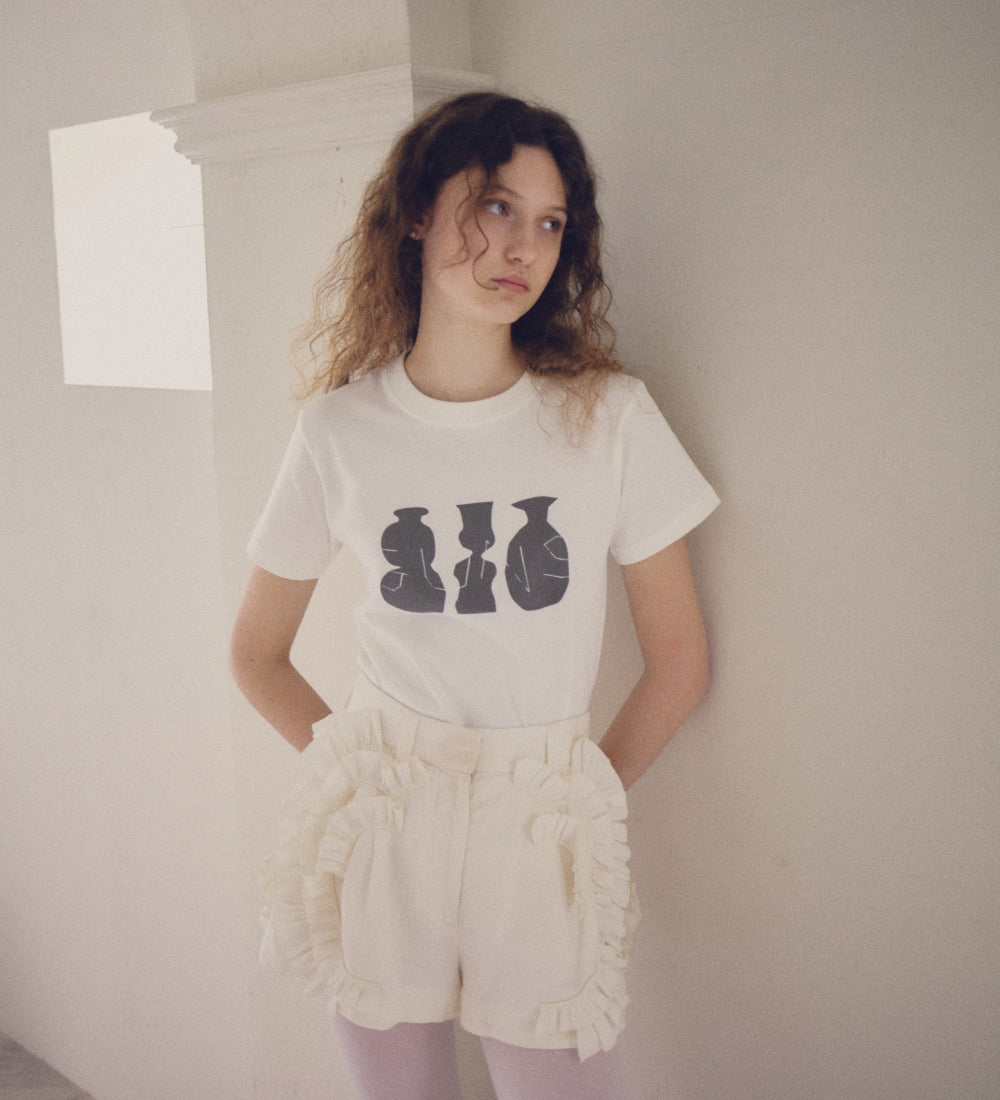 Flower Vase Graphic Tee -6.2oz premium cotton-【25T-4】